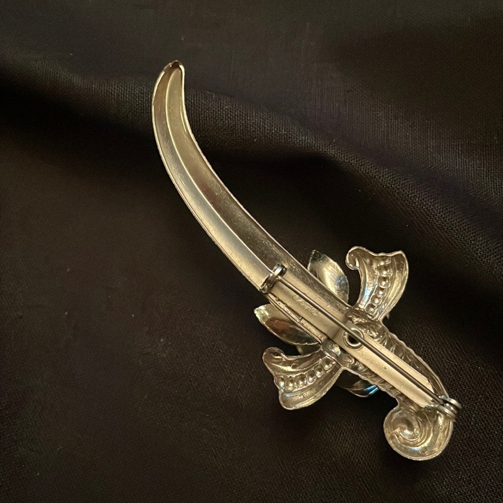 Vintage 1950’s Signed Coro Sword “EYE CATCHER” - Picture 4 of 4